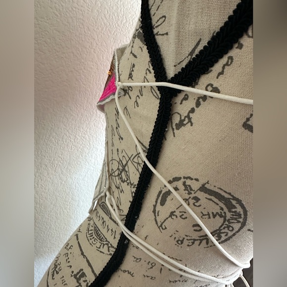 Sequin Butterfly style top - Picture 4 of 6